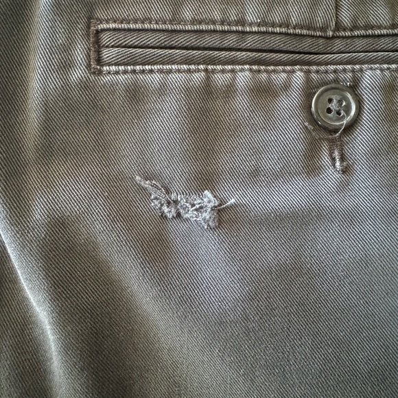 L.L Bean Shorts - Picture 2 of 3